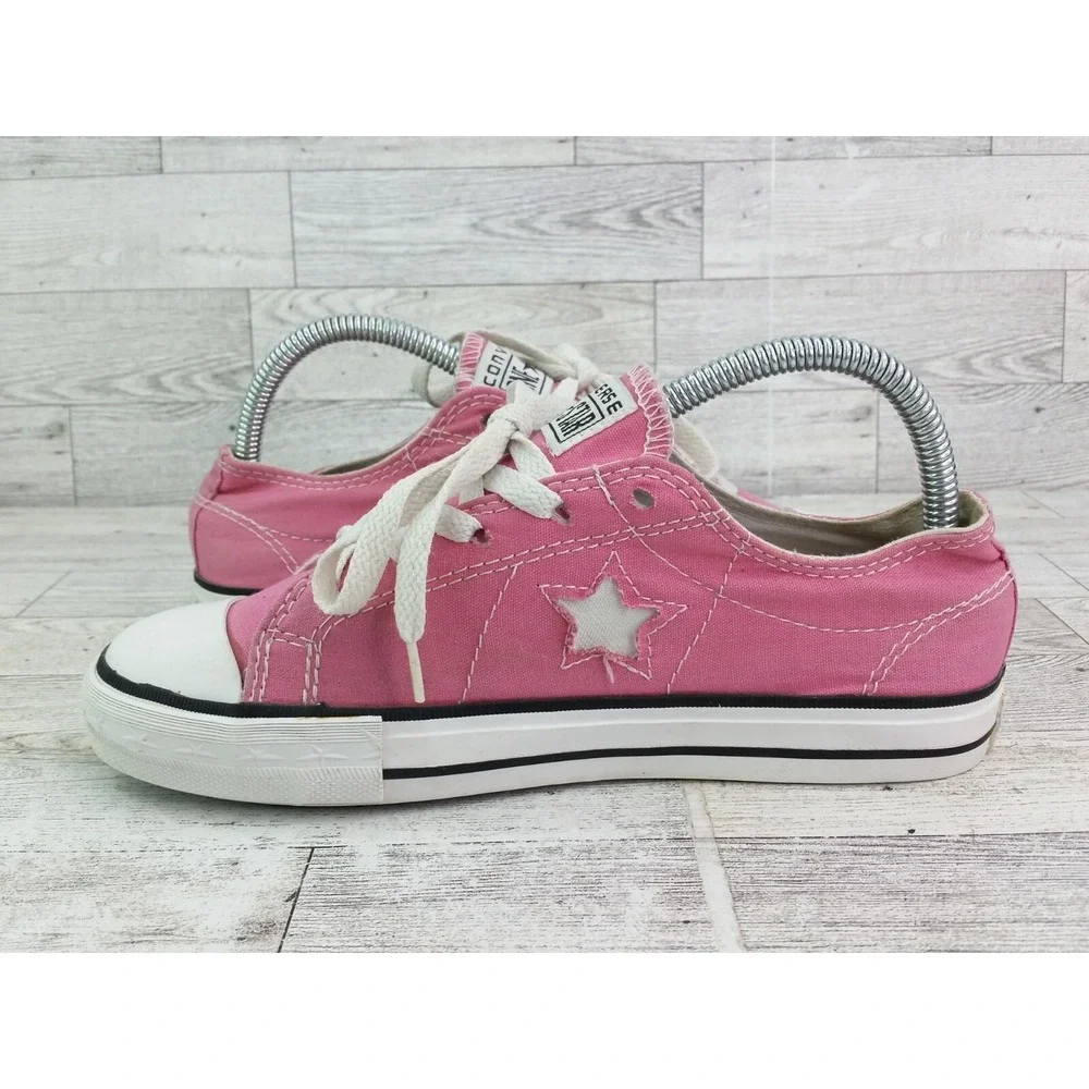 Vintage‎ Juniors Converse Shoes One Star Low Top Sneakers Pink Canvas Size 4